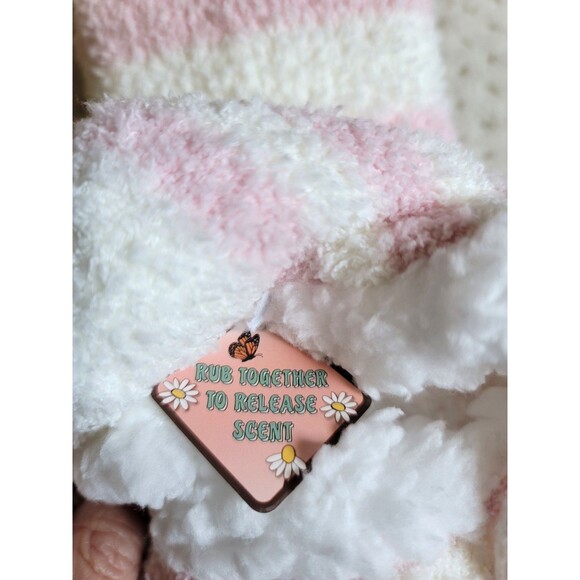 Mommy & Me matching Bunny Aromasoles Lavender Shea Butter Infused Slipper Socks - Picture 3 of 7